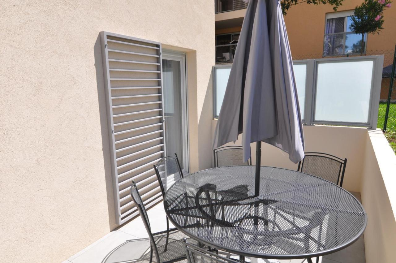 Fantastic Two-Bedroom Apartment - Le Jardin Des Iles Antibes Exterior foto