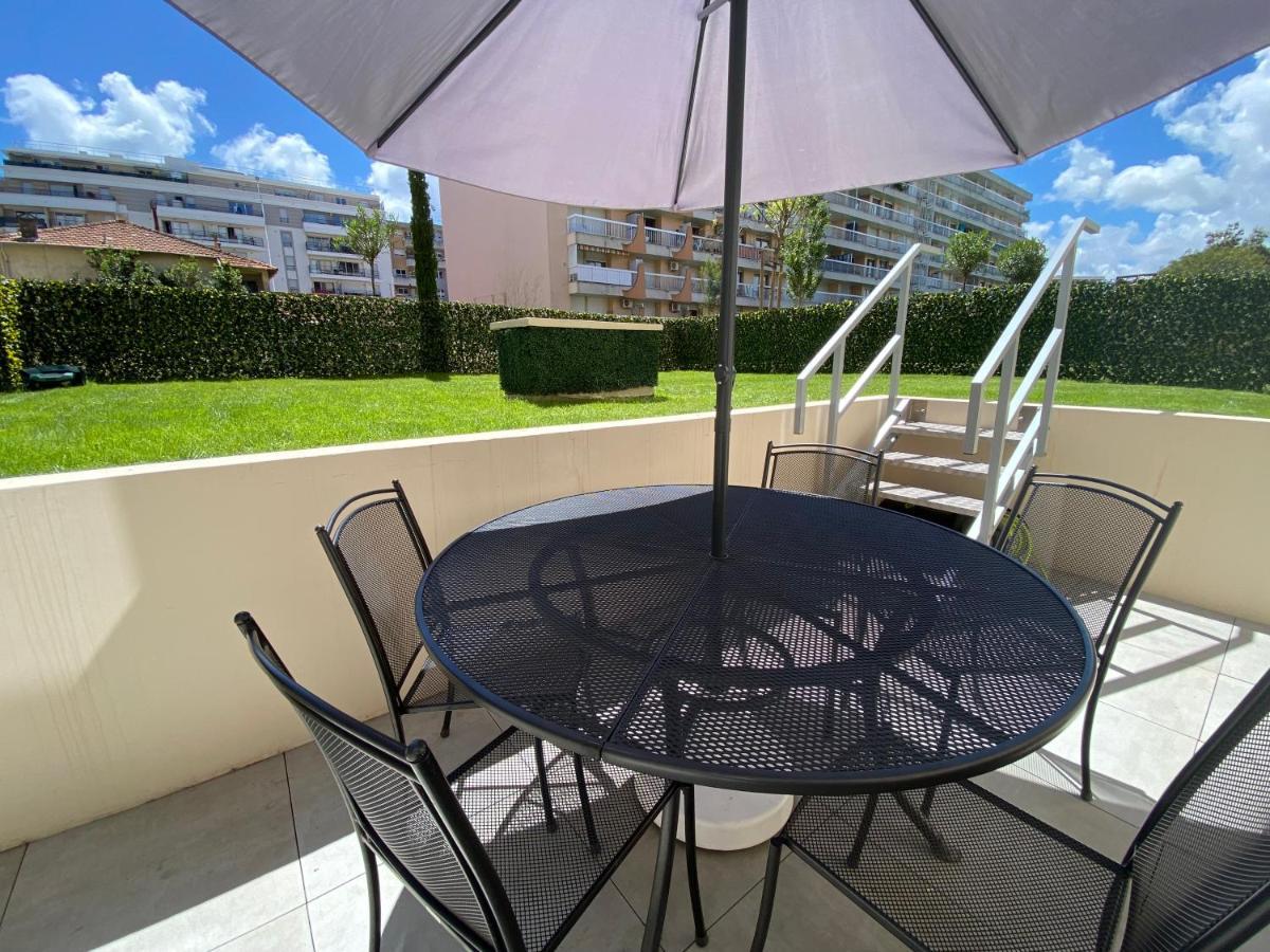 Fantastic Two-Bedroom Apartment - Le Jardin Des Iles Antibes Exterior foto